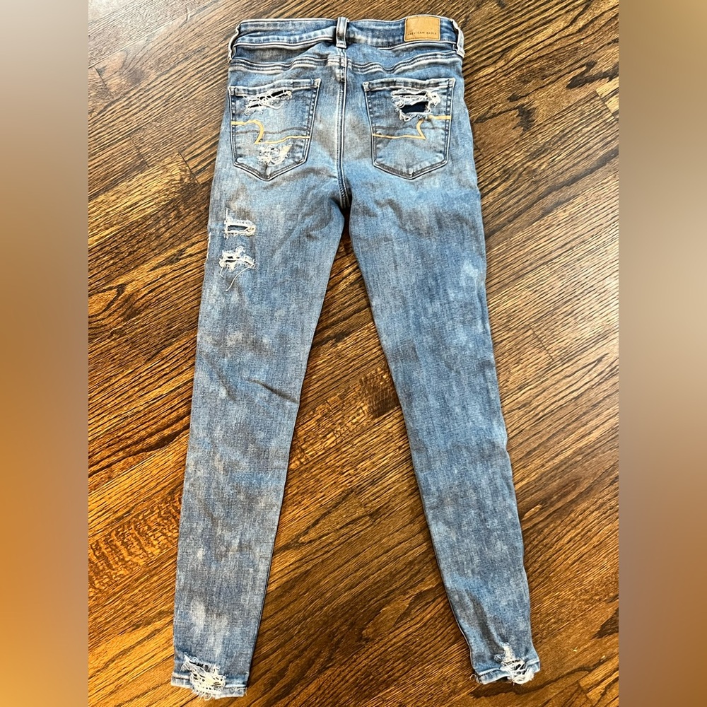 American Eagle Outfitters Blue Jeggings with Distressed Detailing - Picture 2 of 7